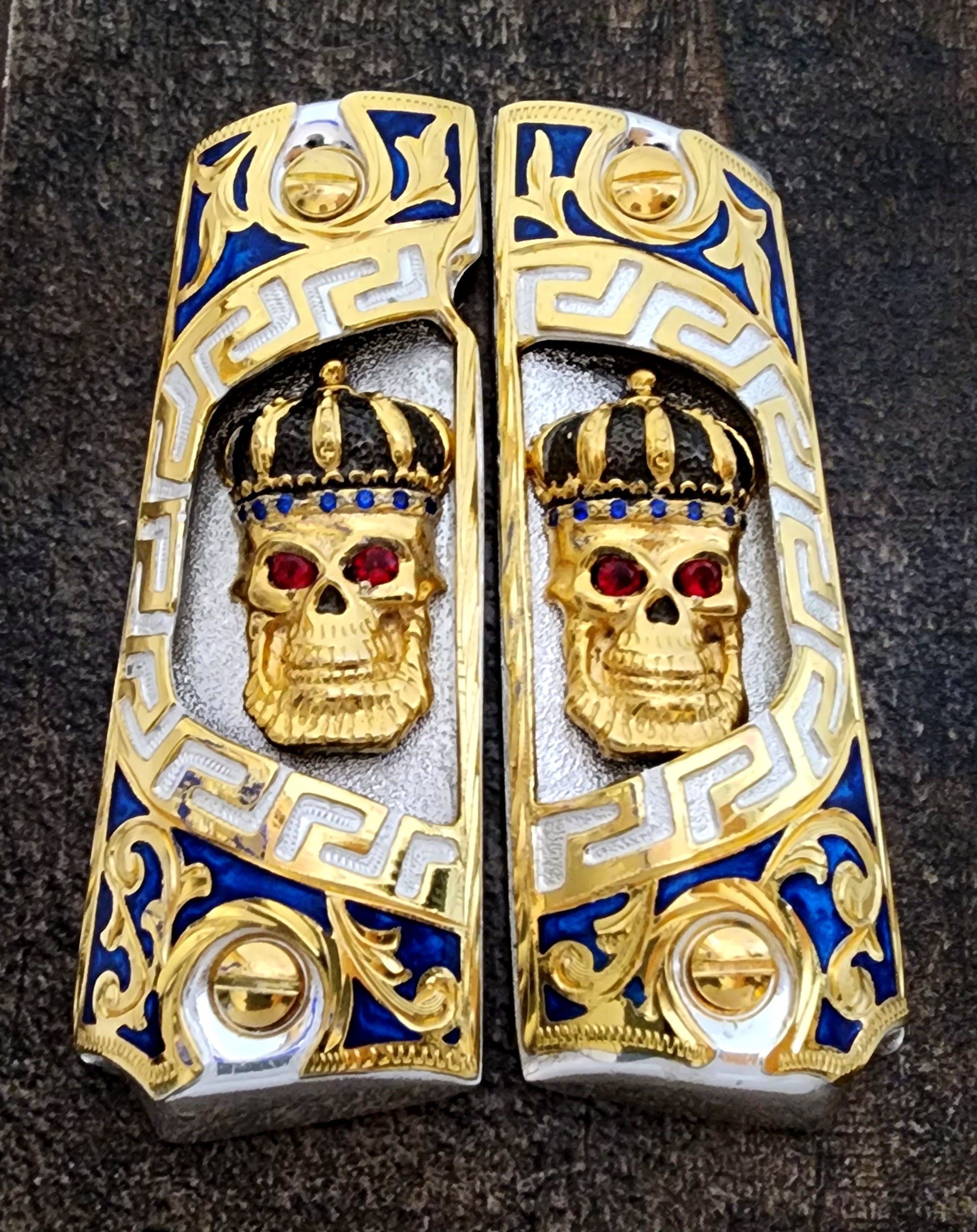 Skull in Crown rey calavera zirconias floral rameado style 1911 full size custom premium gun grips cachas gold and silver plated