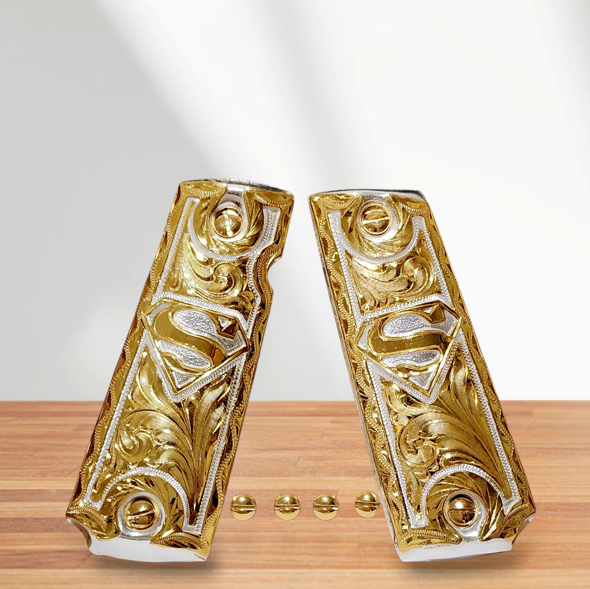 Superman Cachas 1911 full size mexican luxury style gun grips narco premium goodies 24k gold plated