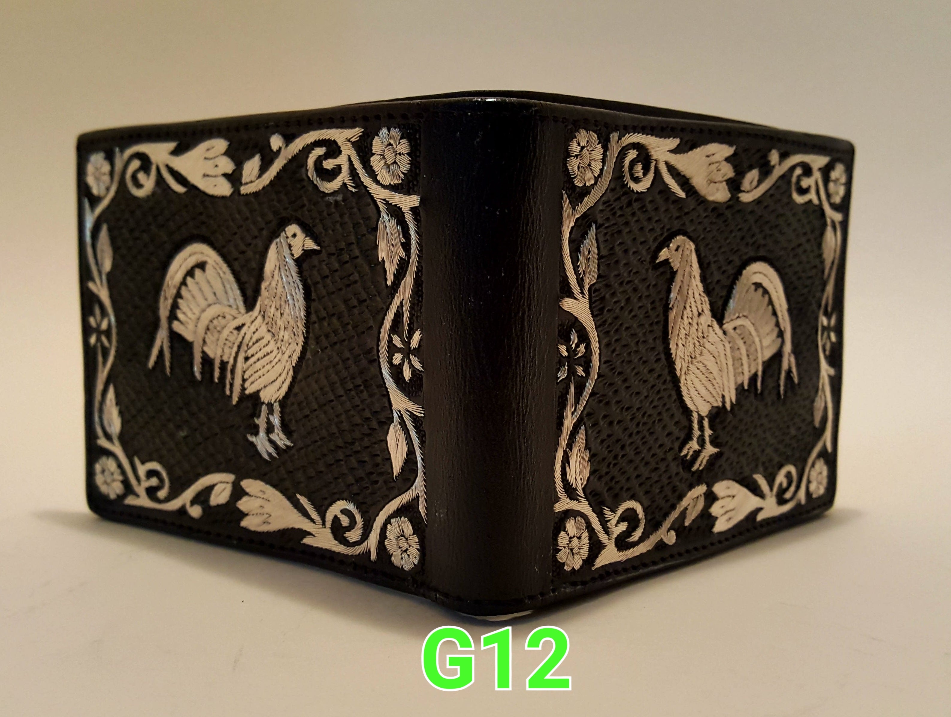 Gallos rooster Hilo de plata money cartera wallet artesanal piteada bordada a mano hand crafted mexican custom work in silver thread Made in mexico            