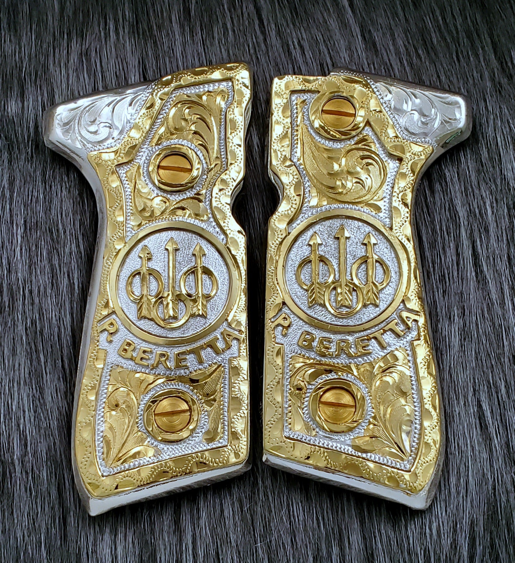 Beretta 92fs 9mm logo black,red,blue,silver,brown,golden and rose gold custom made cachas pistol grips 24k gold Plated