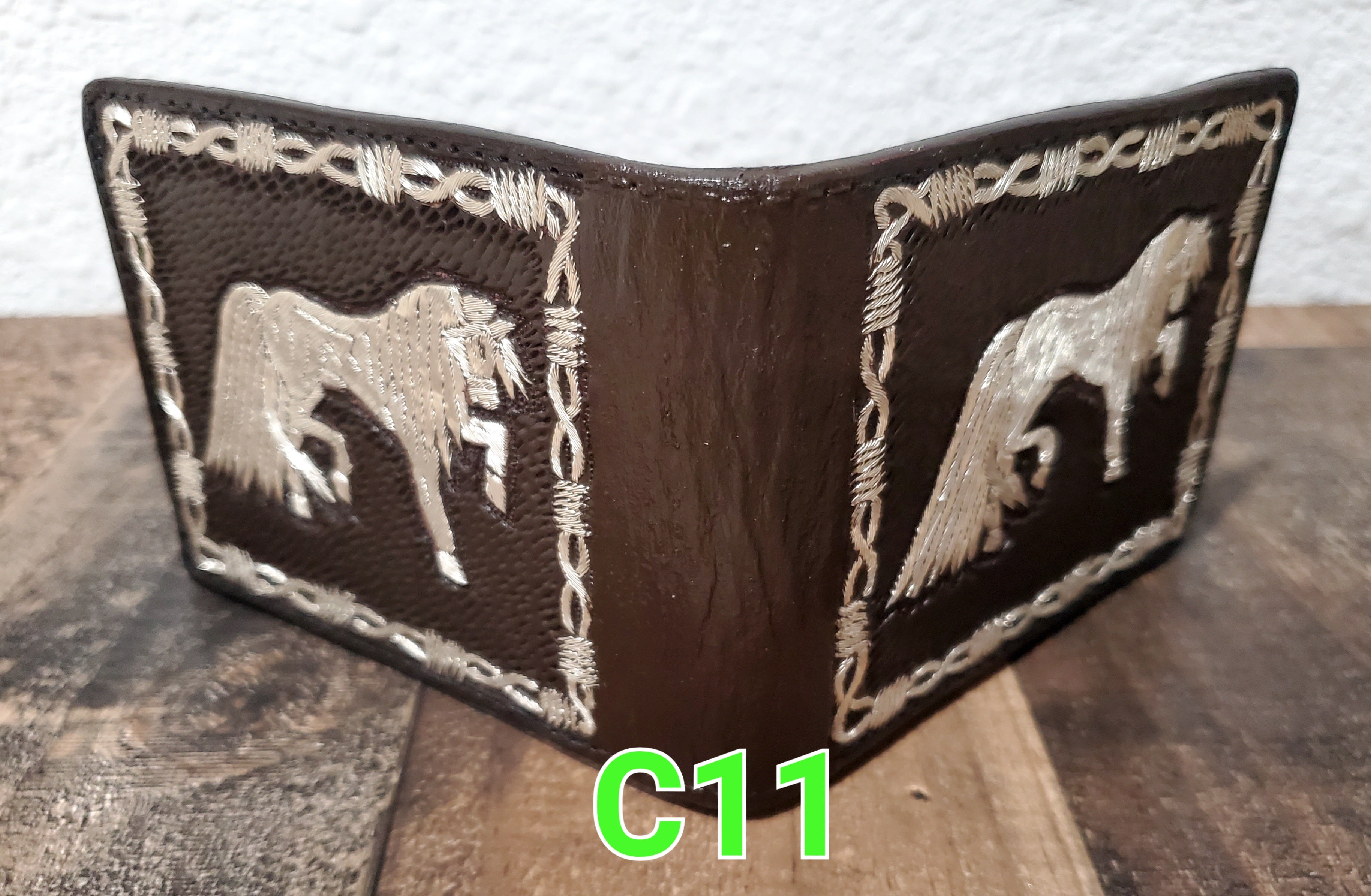 Horses caballos Hilo de plata money cartera wallet artesanal piteada bordada a mano hand crafted mexican custom work in silver thread Made in mexico