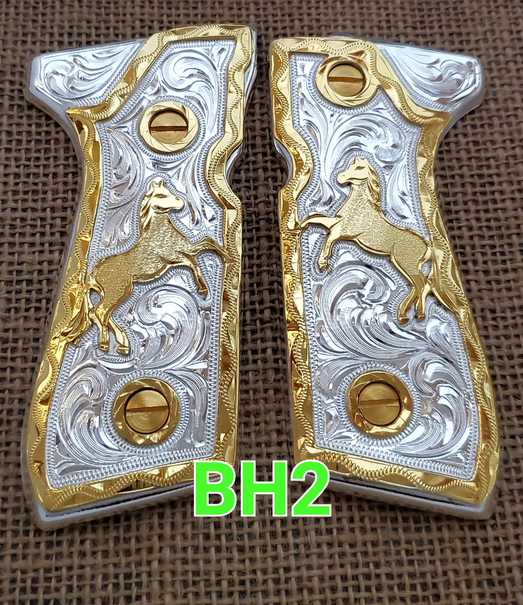 Horses caballos golden and black custom made beretta 92fs cachas pistol grips 24k gold Plated