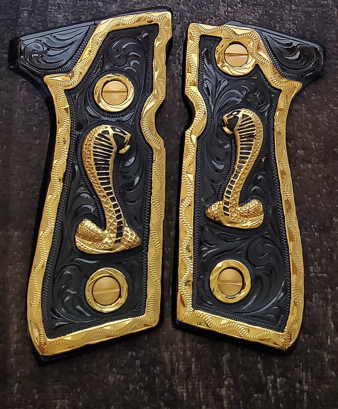 King cobra snake cachas pistol grips 24k gold Plated beretta 92fs