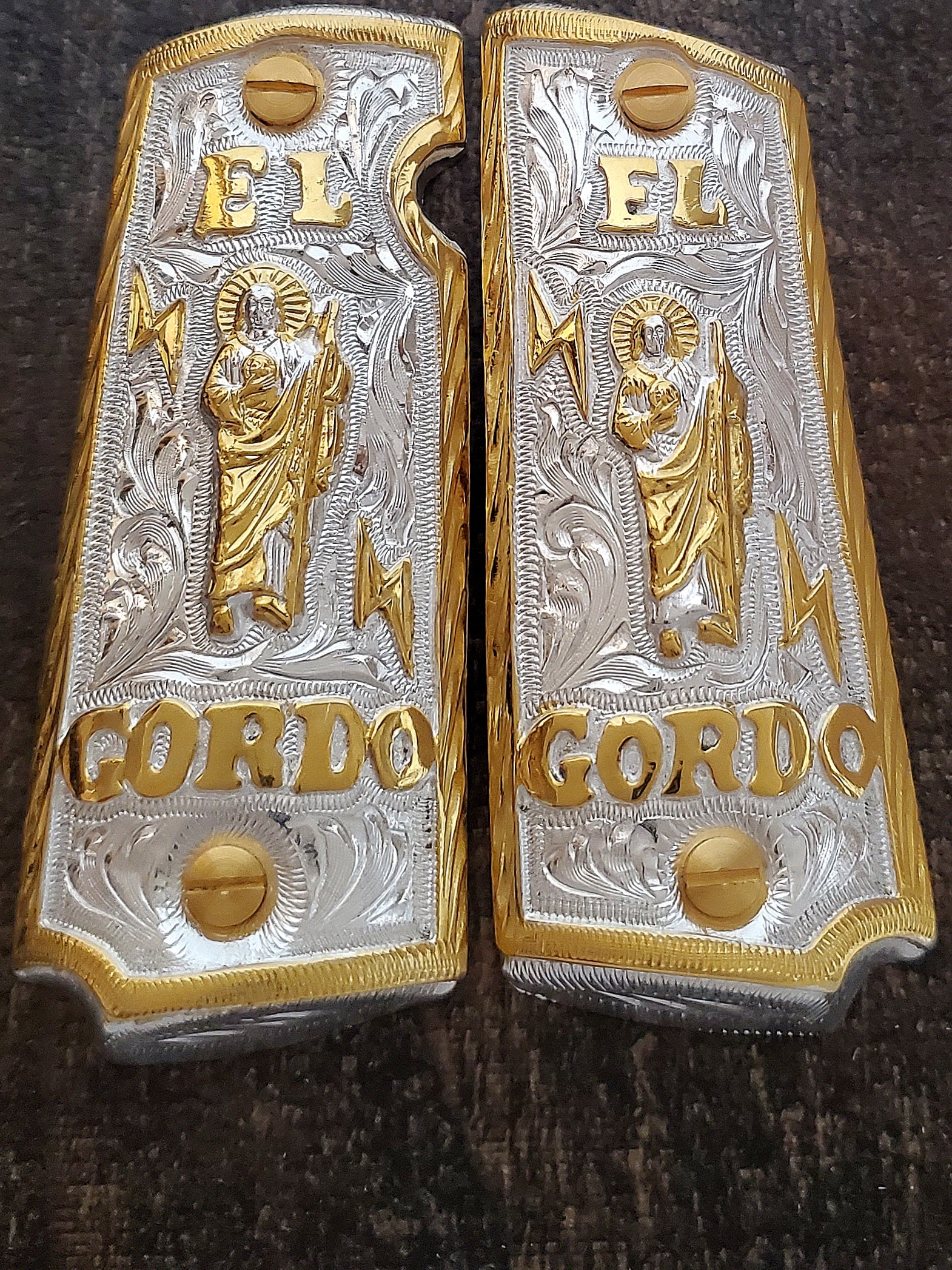 El gordo cachas san judas 1911 gun pistol grips artesanales gravadas a mano chapeadas de oro